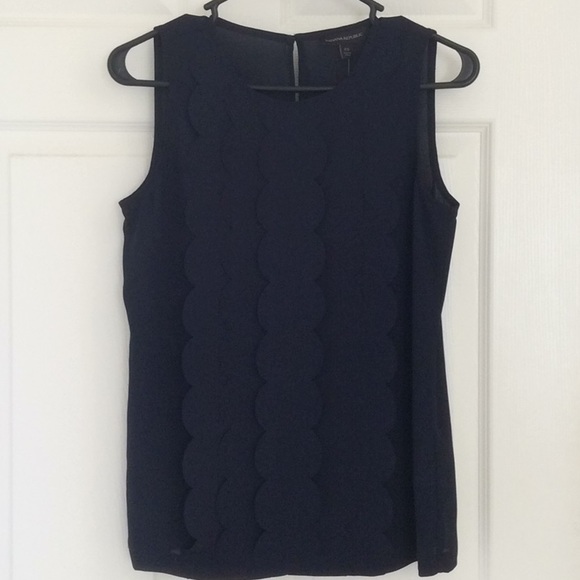 NWT BANANA REPUBLIC XS SCALLOPED FRONT TOP - Picture 4 of 6